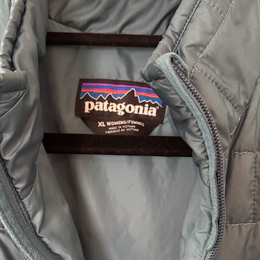 Patagonia Women's Long Quilted Puffer Jacket - Teal - Picture 2 of 4